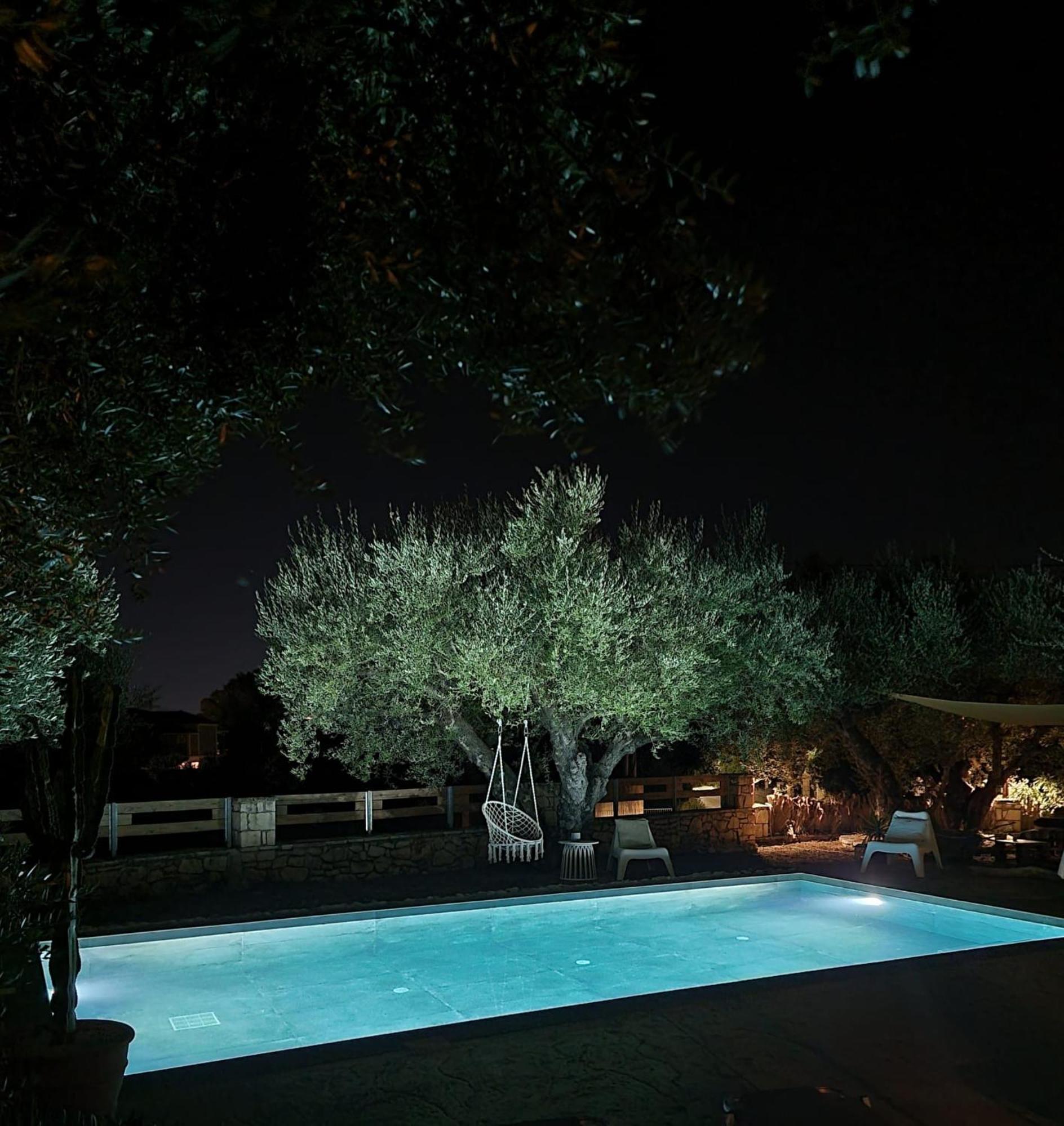 Villa Leia, Luxury Villa For 6 People With Pool Kalamaki  Exterior photo