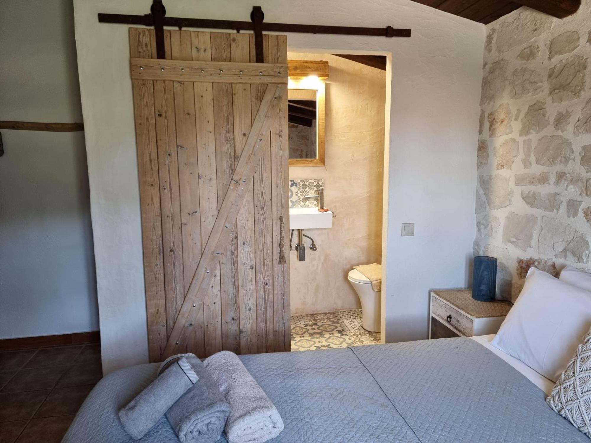 Villa Leia, Luxury Villa For 6 People With Pool Kalamaki  Exterior photo