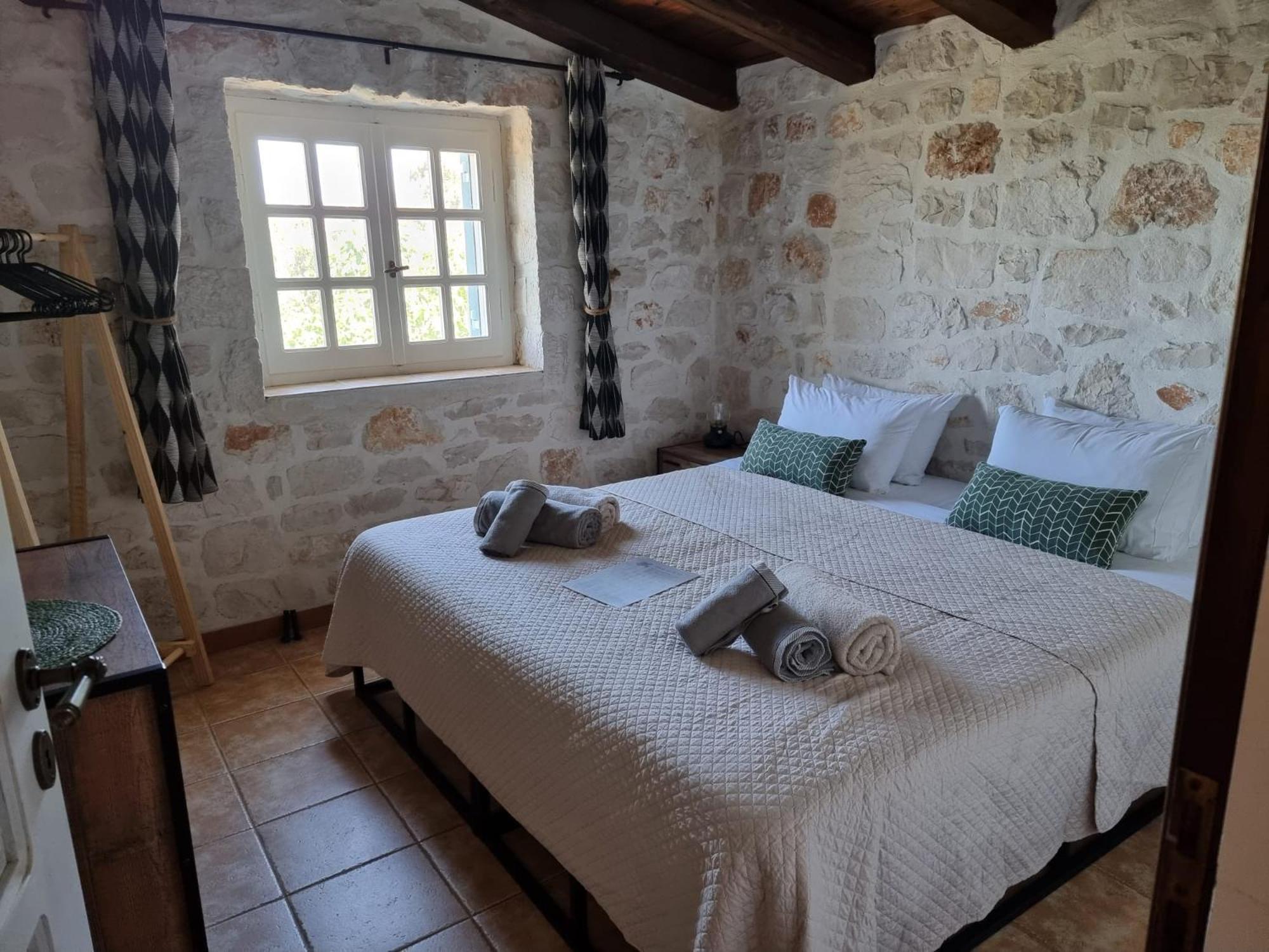 Villa Leia, Luxury Villa For 6 People With Pool Kalamaki  Exterior photo